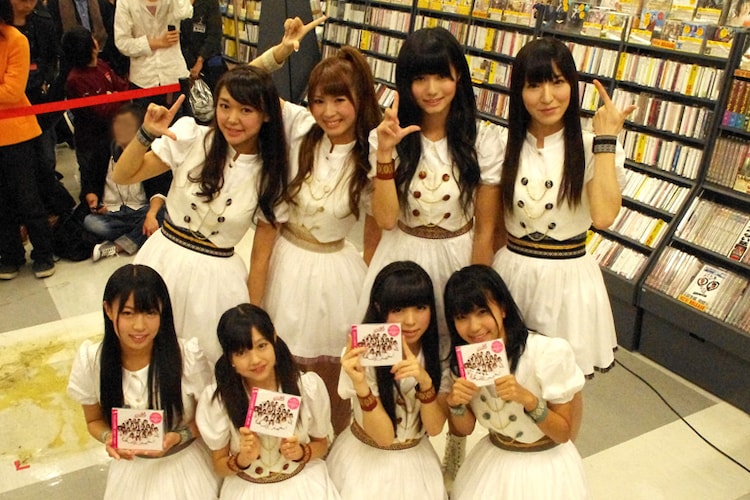 Linq 東京 福岡同時刻開催ライブをustreamで生中継 音楽ナタリー