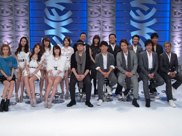 出演アーティスト全員によるトーク収録の模様。