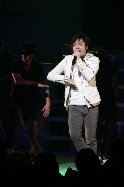 写真は「DAICHI MIURA LIVE TOUR 2011 ～Synesthesia～」11月13日公演の模様。
