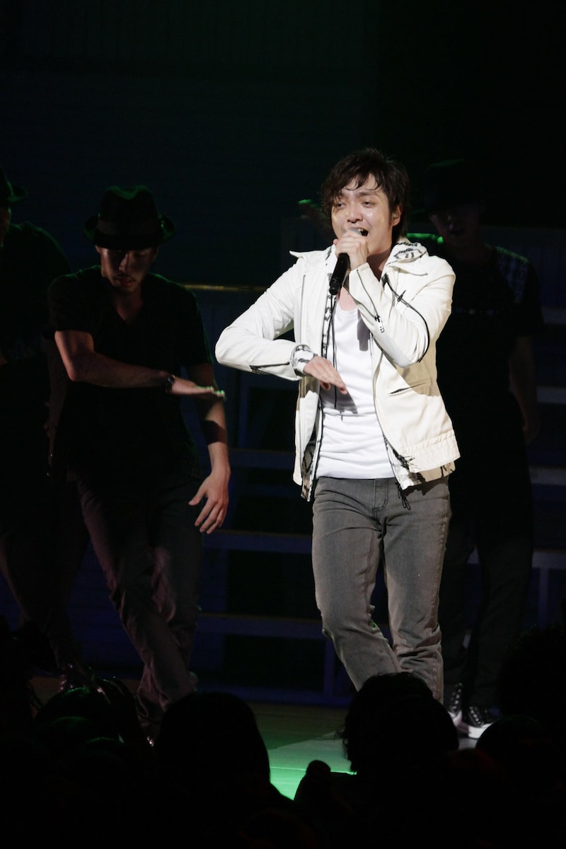 写真は「DAICHI MIURA LIVE TOUR 2011 ～Synesthesia～」11月13日公演の模様。
