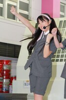 新曲「労働讃歌」のサビでは「ハイ！ハイ！」とかけ声を乗せパフォーマンスを盛り上げたあーりん。