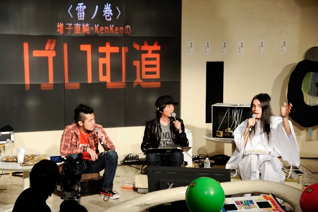 普段以上に饒舌ぶりを発揮した増子直純。ステージ2の時点で「この企画、毎週やってもいいんじゃない？」と恒例化を提案。（撮影：釘野孝宏）