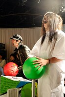 イベント終盤に繰り広げられた増子直純対KenKenの「デカリス」対決の模様。（撮影：釘野孝宏）