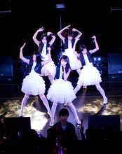 東京女子流（写真は第1部ステージより）