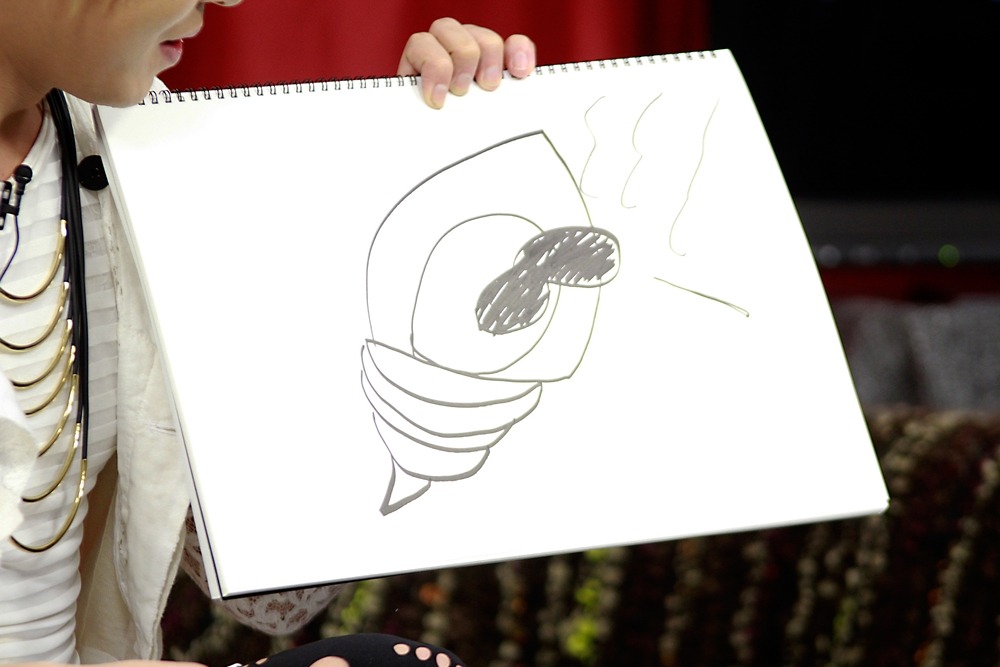 「クイズ！ ナニ描いているディア？」でYUKKEが描いた「サザエのつぼ焼き」。