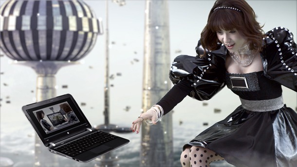 写真は「HPサポートエンジェルNEXT モバイル篇」の1シーン。