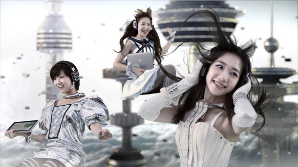 写真は「HPサポートエンジェルNEXT モバイル篇」の1シーン。