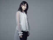 強い目力と圧倒的な歌唱力を持つ期待のニューカマー家入レオ。