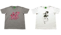 写真はBEAMS TとのコラボTシャツ。左が中村佑介のイラストが印刷された「THE FUTURE TIMES  00」、右が岸野真生子のイラストが印刷された「THE FUTURE TIMES  01」。