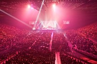 1万5000人が熱狂した「Hideaki Tokunaga 25th Anniversary Concert Tour 2011 VOCALIST & BALLADE BEST」最終公演の模様。