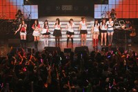 「Watanabe Girls Live ～久しぶりに全員集合!?～」の様子。