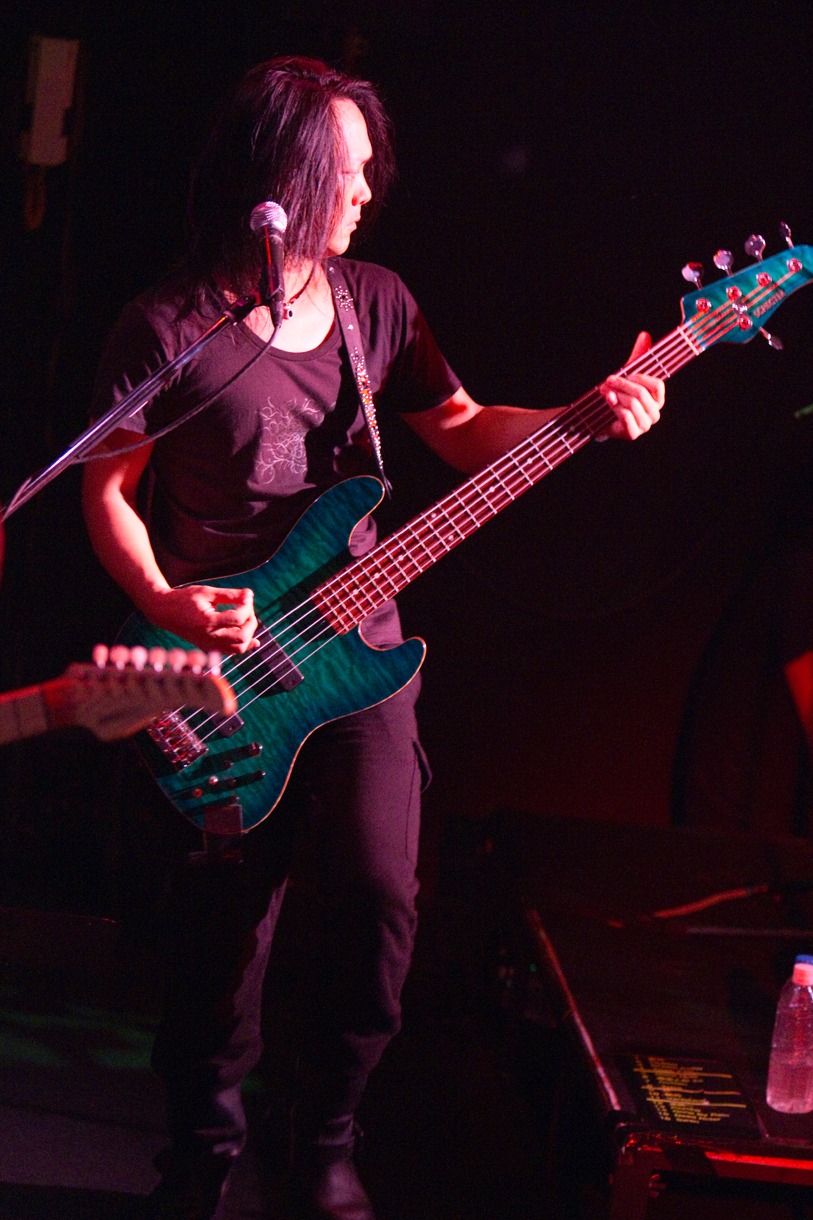 Hitoki（写真は11月12日に東京・目黒鹿鳴館で行われた「PNEUMA TOUR -密殺-」より）