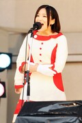 仲川遥香は「雨なんか飛んでけーっ！」と絶叫。