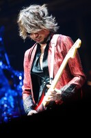 12月3日のライブより、ken。