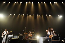 毛皮のマリーズ（Photo by Mikio Ariga）