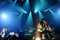 毛皮のマリーズ（Photo by Mikio Ariga）