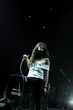 毛皮のマリーズ（Photo by Mikio Ariga）