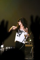 毛皮のマリーズ（Photo by Mikio Ariga）