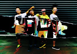 五味アイコンイベントにSawagi＆□□□ライブは大所帯