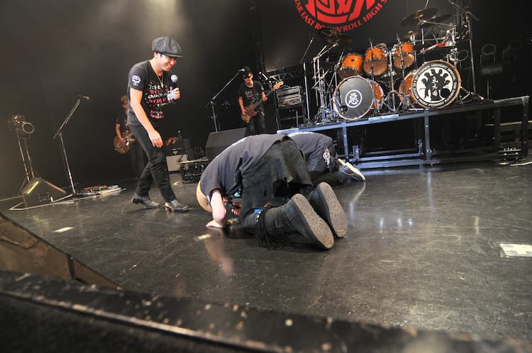 氣志團、藤井フミヤとの念願競演で“Periodの向こうへ” - 音楽