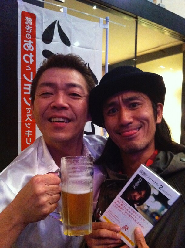 左が玉袋筋太郎、右が百々和宏。