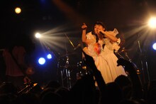 年末から年明けにかけてさまざまなライブイベントに出演するSEBASTIAN X。スケジュールはオフィシャルサイトで確認を。