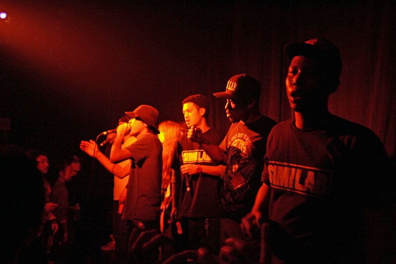 SIMI LABのリリースパーティ「SIMI LAB "Page 1 : ANATOMY OF INSANE" Release Party」からの1シーン。 Photo by Given