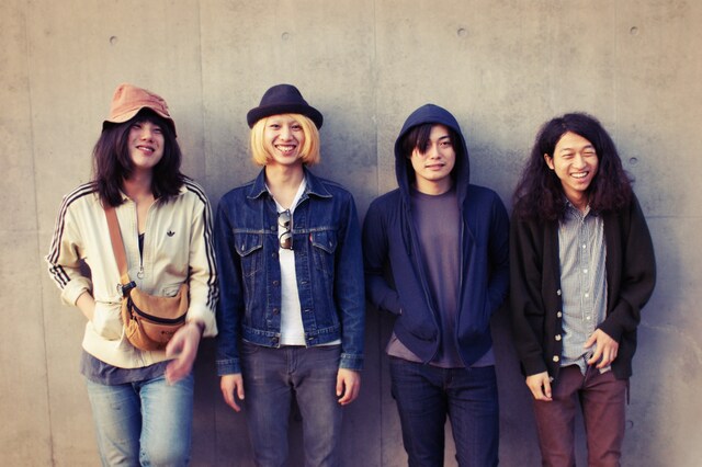 踊ってばかりの国