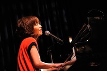 「星野源の別エピソード『部屋（友達編）』」の模様。