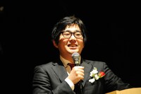 紅白歌合戦オタクのみならず、デパートオタク、エレベーターオタク、黒柳徹子オタクとしての一面も発揮し、会場の爆笑をさらった寺坂直毅。