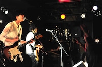 12月12日に行われたNOVELS「『cardioid』release tour」東京・渋谷O-nest公演の様子。