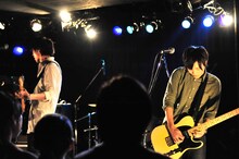 12月12日に行われたNOVELS「『cardioid』release tour」東京・渋谷O-nest公演の様子。