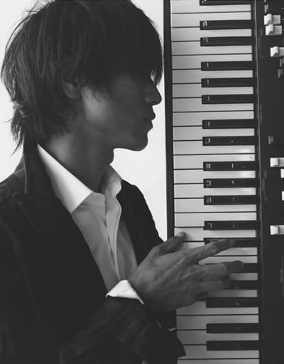 中塚武が2008年に発表したソロアルバム「Kiss & Ride」には、野宮真貴をフィーチャーしたナンバー「Beautiful」が収録されている。