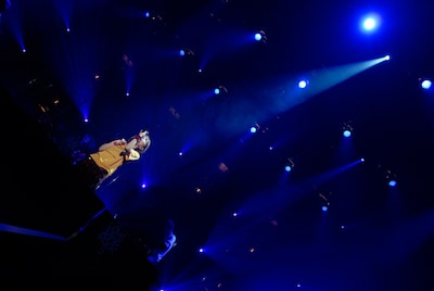 写真は昨日12月18日の「Love Like Rock vol.5」ファイナル公演の模様。