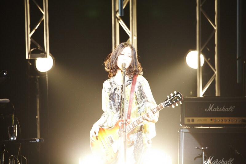 東京グローブ座で行われた「ソロバン」公演の様子。