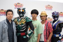 映画「琉神マブヤー THE MOVIE 七つのマブイ」映画製作発表記者会見の模様。写真右から2番目がISSA。