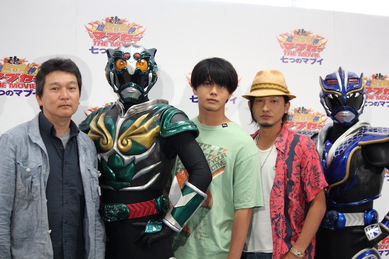 映画「琉神マブヤー THE MOVIE 七つのマブイ」映画製作発表記者会見の模様。写真右から2番目がISSA。