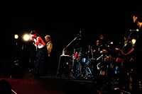 柴田あゆみと「柴田BAND」の面々。