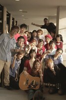 安田奈央と京都精華大学の学生たち。