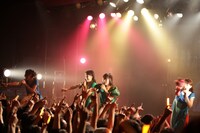 写真は12月20日「IDOL is DEAD」の様子。