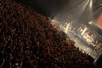 一体感に包まれた「One Night Carnival」のサビでのシーン。