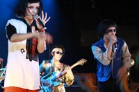 「オンナク祭」でのN'夙川BOYSのパフォーマンスの模様。