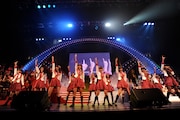 紅組「会いたかった」 (C)AKS
