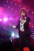 紅組「Beginner アコースティックver.」 (C)AKS