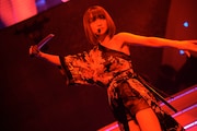 白組「愛しさのアクセル」 (C)AKS