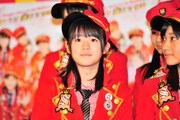 「まさか囲み取材で祝ってもらえるとは思ってなかった」と前田憂佳。メンバーからは「17歳になったんだから、ちゃんと自分で起きて！」と激励の言葉が飛んだ。