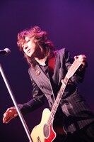 清春（写真は昨年12月29日の大阪・なんばHatch公演より）