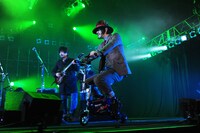 LOW IQ 01 & MASTER LOW