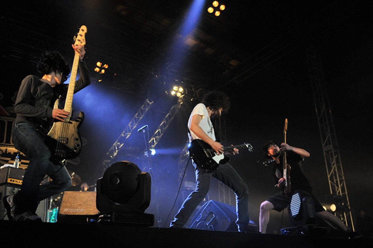9mm Parabellum Bullet（29日）
