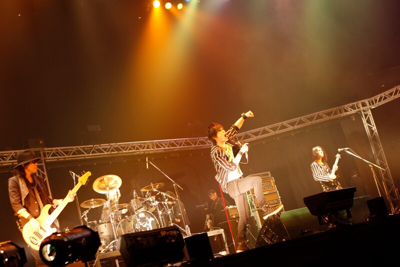 左迅（ギルガメッシュ）、弐（ギルガメッシュ）、TAKASHI（BUG）、Яyo（ギルガメッシュ）によるSESSION A。